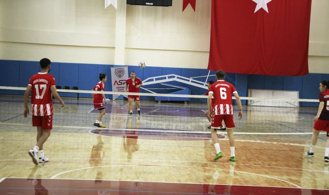 Ünilig Ayak Tenisi Türkiye Şampiyonası sona erdi