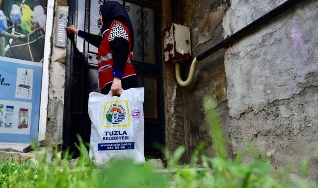 Üniversite öğrencileri 90 ihtiyaç sahibi ailenin yüzünü güldürdü