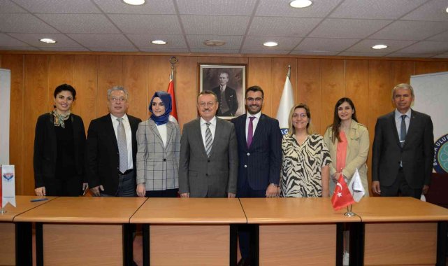 Üniversitede kalite çalışmaları aralıksız devam ediyor