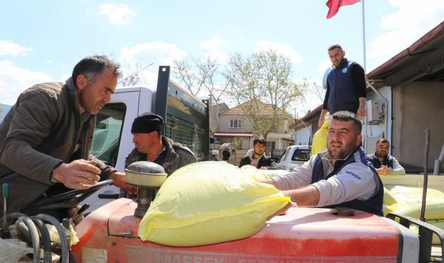 Üreticilere gübre desteği yüzleri güldürdü