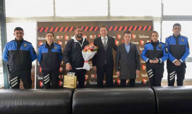 Uşak Emniyet Müdürlüğünden Uşakspor&#039;a moral ziyareti