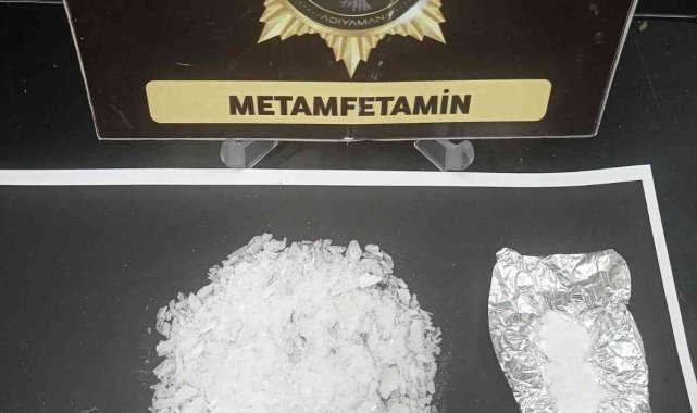 Uyuşturucu satıcıları kovalamaca sonucu yakalandı