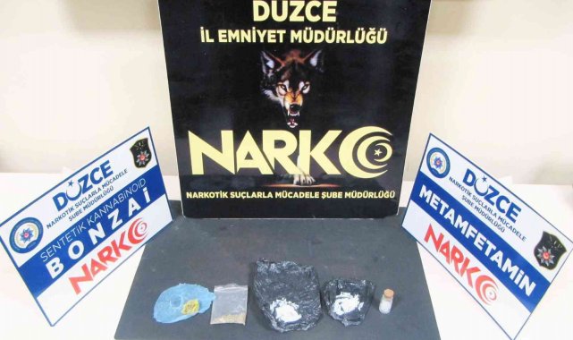 Uyuşturucu taciri kıskıvrak yakalandı