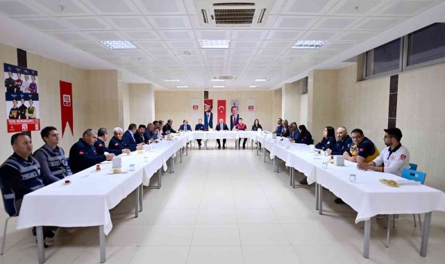 Vali Aksoy, 112 personelleri ile iftarda buluştu