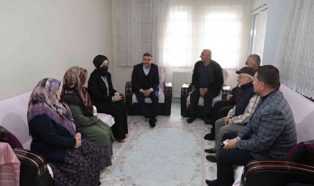 Vali Atay, şehit ailesiyle bir araya geldi