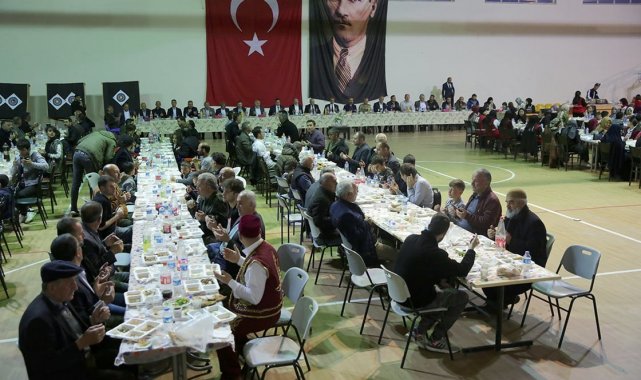 Vali Epcim, Aydıntepe'de halk iftarına katıldı