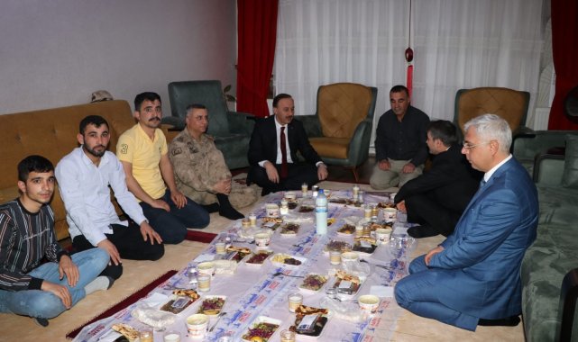 Vali Erin iftarda şehit aileleri ve gazilere misafir oldu