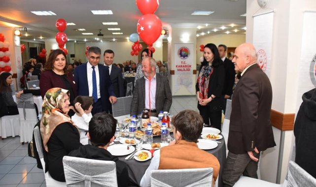 Vali Gürel koruyucu aileler ve çocuklarla iftarda bir araya geldi