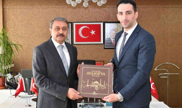 Vali Hasan Şıldak&#039;tan BİK Balıkesir Şube Müdürlüğüne ziyaret