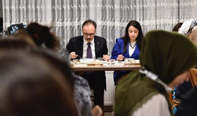 Vali Kızılkaya koruma altındaki çocuklarla iftar yemeğinde buluştu