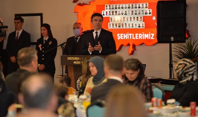 Vali Okay Memiş: "Türkiye Cumhuriyetinin ilelebet payidar kalması için büyük mücadele veriyoruz"