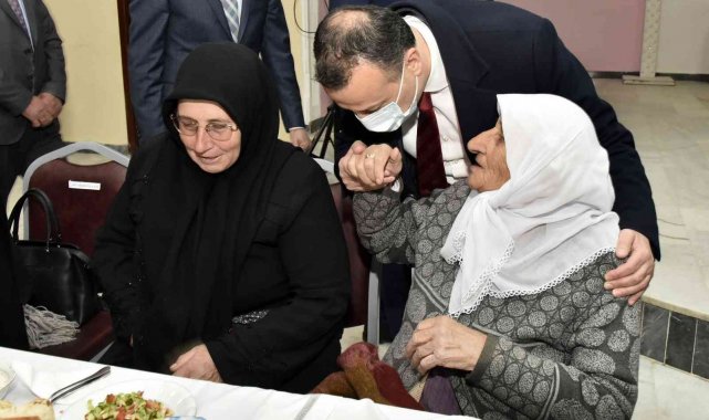 Vali Taşbilek ilçe iftar programlarının finalini Şiran'da yaptı
