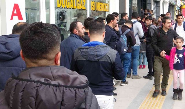 Van'da çiğ köfteye yoğun ilgi