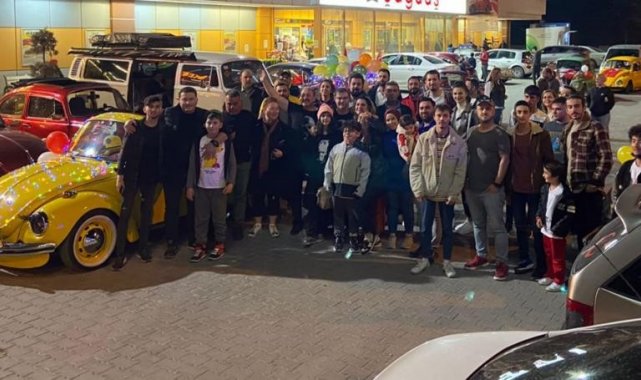 Vosvos tutkunlarından 23 Nisan konvoyu