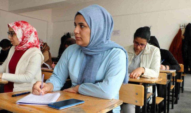 Yabancılık çekmemek için Türkçe öğreniyorlar