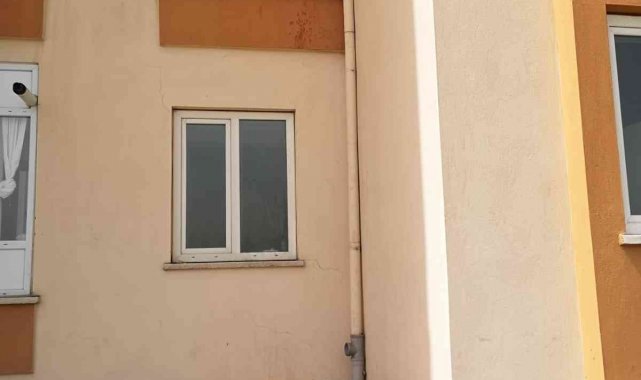 Yakalanacağını anladı, 1. kattan atladı