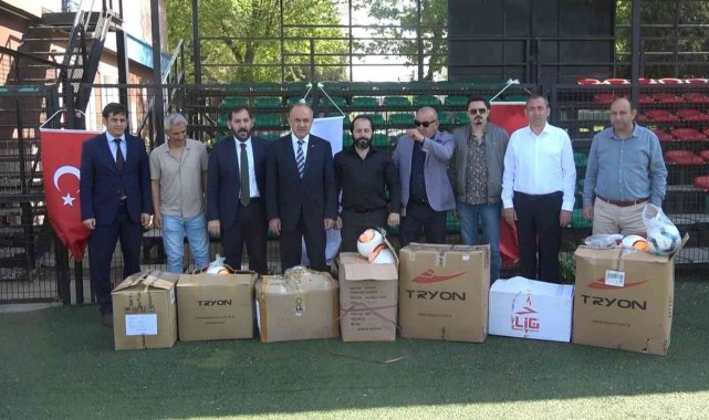 Yalova İl Özel İdaresi&#039;nden spor kulüplerine malzeme desteği
