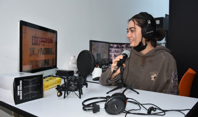 Yalova'da iletişimci liseliler için radyo istasyonu kuruluyor