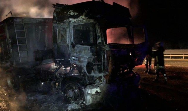 Yanan araç kullanılamaz hale geldi