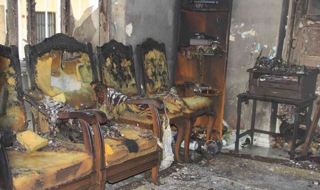 Yangında ev zarar gördü