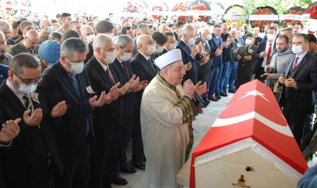 Yargıtay Cumhuriyet Savcısı Güre, son yolculuğuna uğurlandı