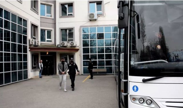 Yasadışı sanal bahis çetesine operasyon: 20 gözaltı