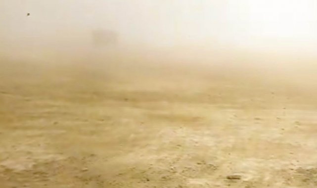 Yeşilhisar ve Develi&#039;de kum fırtınası