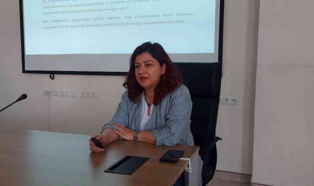 Yüksekokul, rehber öğretmenlere tanıtıldı