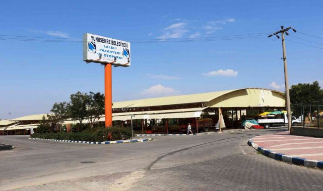 Yunusemre bayrama hazırlanıyor