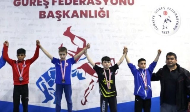 Yunusemreli güreşçilerden iki Türkiye derecesi