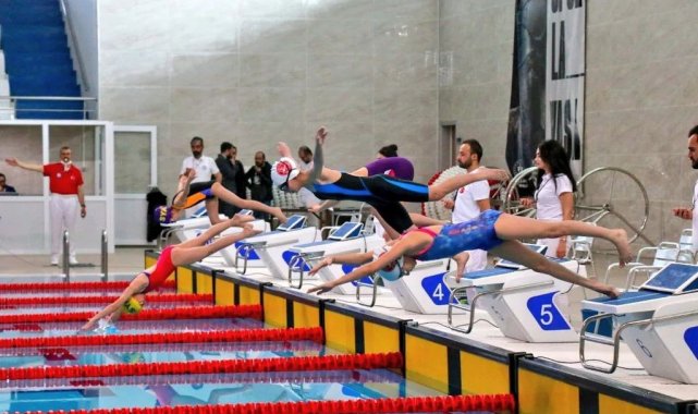 Yüzmede vize yarışları sona erdi
