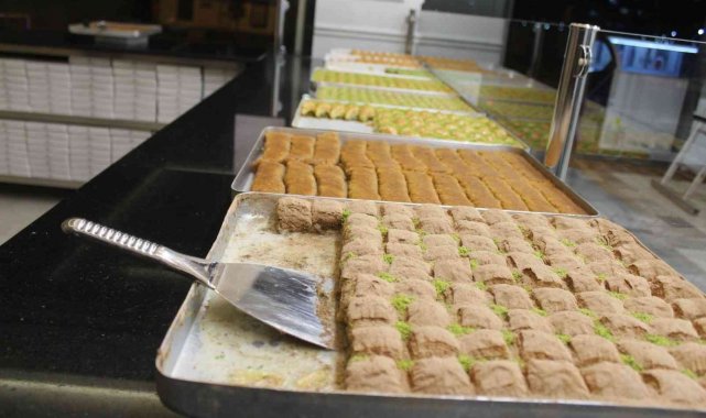 Zarife Hanım Pastaneleri Diyarbakır&#039;ın ağzını tatlandırmaya başladı