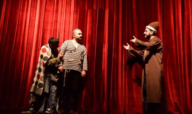 Ziyafet sofrası Yıldırımlıları kahkahaya boğdu