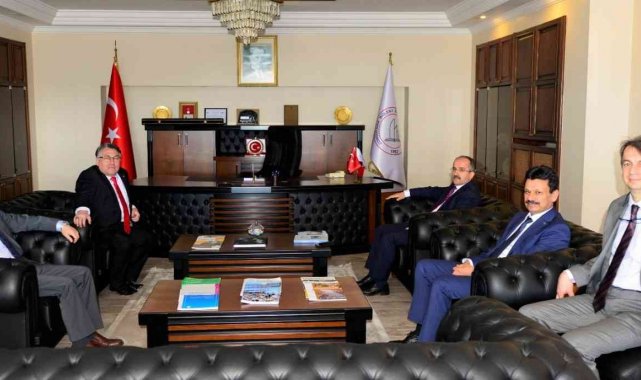 Zonguldak Adliyesi'nden Rektör Özölçer'e "hayırlı olsun" ziyareti