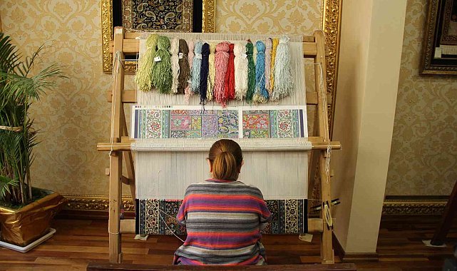 13 yaşında tanıştığı dokuma tezgahını 39 yıldır bırakmıyor