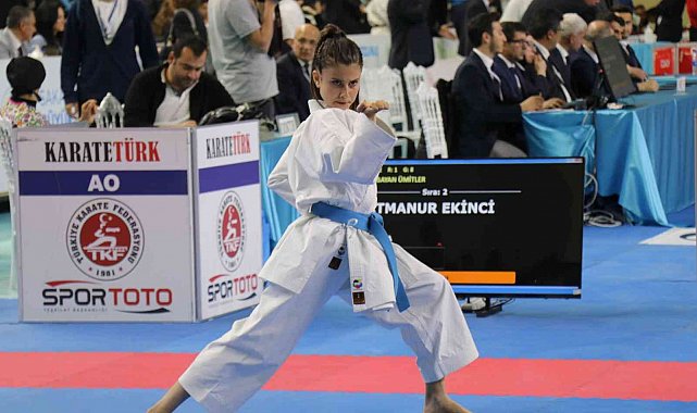 1800 sporcu tatamide şampiyon olmak için ter dökmeye başladı