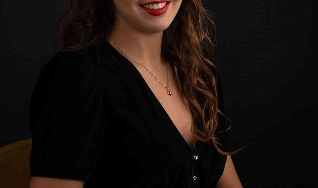 22 yaşındaki Dilara yazdı, İngiliz yayıncılar baskıya aldı