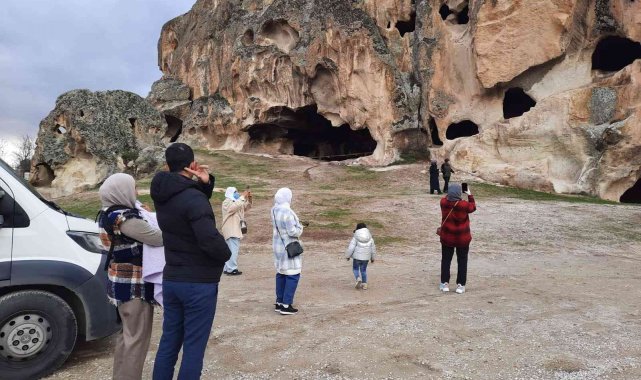 3 bin yıllık Frig Vadisi bayramda turist akınına uğradı