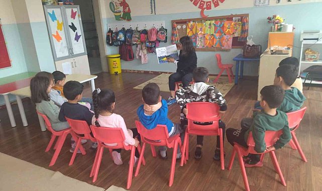 'Bana kitap okur musun' eTwinning projesi ile okul öncesinde kitap seferberliği başladı