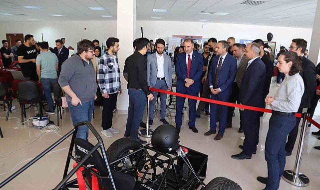 &#039;Fırat Yazılım ve Teknoloji Proje Pazarı&#039; etkinliği yoğun ilgi gördü