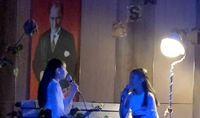 'Sararmış Yapraklar' müzikli şiir dinletisi düzenlendi