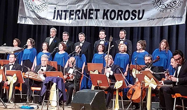 &#039;Tahir Aydoğdu İnternet Korosu&#039; ilk konserini verdi