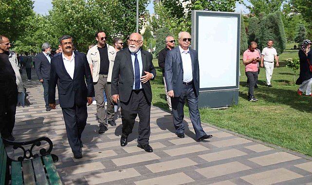 'Yoga' krizi bitti, gözler belediyenin parklarındaki yasaklara çevrildi