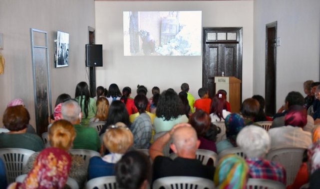 'Yün Bebek' filminin gösterimi Silifkeli kadınlar için Gazi Çiftliği'nde yapıldı.