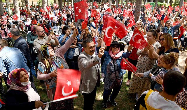 6 bin kadın Anneler Günü'nü kutladı