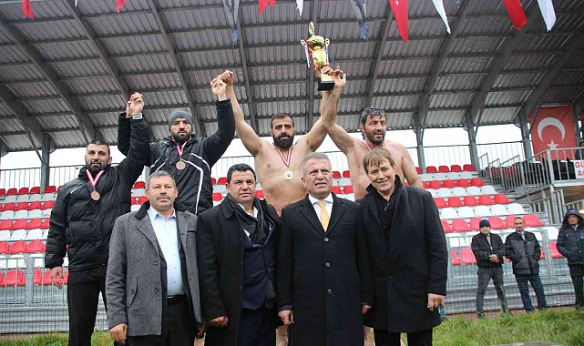 629. Geyikkoşan Yağlı Pehlivan Güreşleri'nde Ünal Karaman başpehlivan