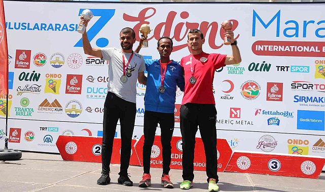 7. Uluslararası Edirne Maratonu, tarihi dokuların gölgesinde gerçekleştirildi