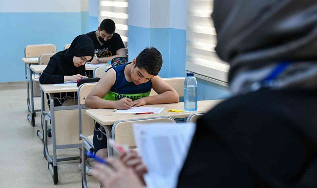 ABB'nin öğrenci dostu uygulaması başladı: LGS ve YKS deneme sınavlarına yoğun ilgi