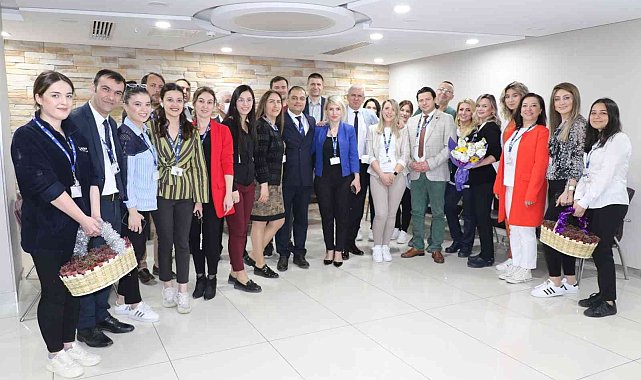 Adatıp Hastanesi Hemşireler Gününü kutladı