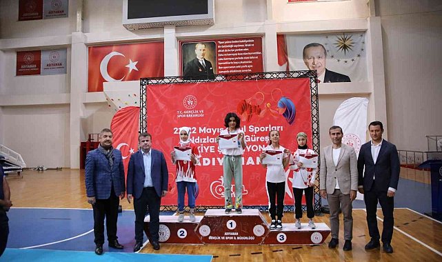 Adıyaman&#039;da Bilek Güreşi Türkiye Şampiyonası yapılıyor